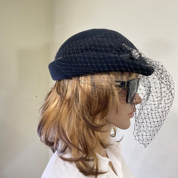 VTG  Black Wool Felt Hat Rhinestones Feather and Face Netting USA MADE * main image 6